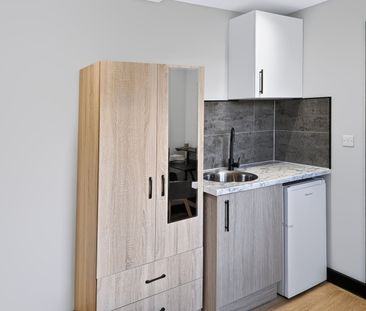 Studio Flat, Stoke Newington High St, N16 - Photo 6