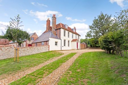5 bedroom detached house to rent - Photo 2