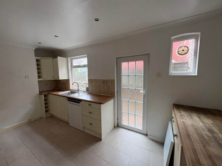 Weston-super-Mare, North Somerset - Photo 5