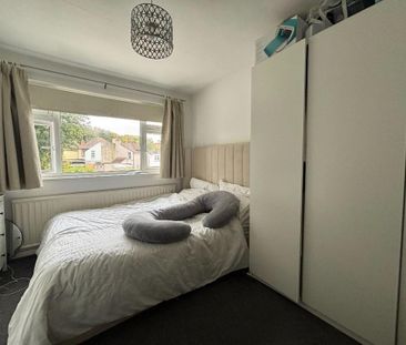 2 bedroom flat to rent - Photo 6