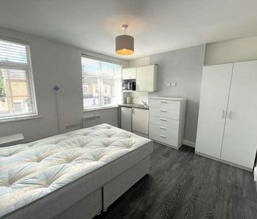 Studio P, Belsize Avenue, Woodston, PE2 - Photo 3