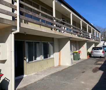 Discover this cozy one bedroom unit in a prime location, just steps... - Photo 6