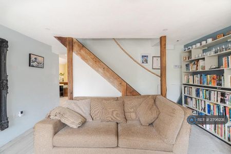 4 bedroom terraced house to rent - Photo 3