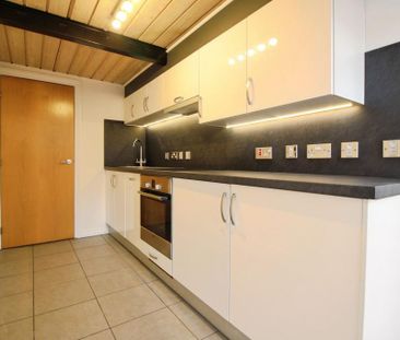 2 bedroom duplex to rent - Photo 3