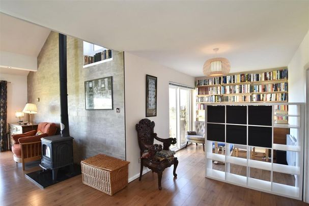 3 bedroom detached house to rent - Photo 1