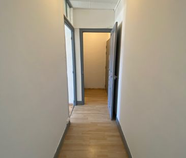 Location Appartement 2 pièces 56m² - Photo 5