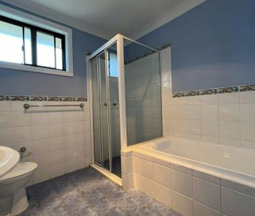 Well Presented Two Bedroom Townhouse! - Photo 3