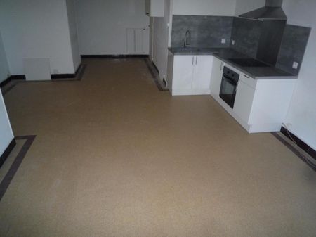 Location Appartement 2 pièces 50m² MARSEILLE 9ème - Photo 2