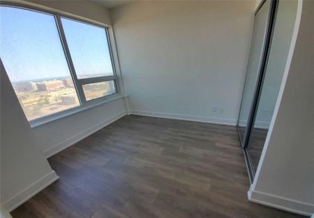 For Lease - 297 Oak Walk Drive Unit# 710, Oakville, Ontario - Photo 2