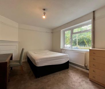 4 bedroom terraced house to rent - Photo 2