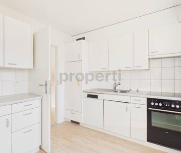 Quiet 4.5-room apartment with proximity to school and shopping, Obe... - Photo 4