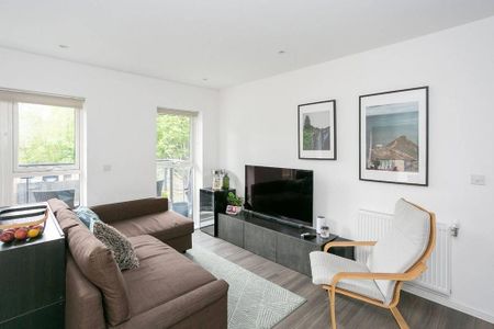 2 bedroom flat to rent - Photo 3