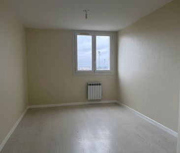 Location Appartement 5 pièces 90m² - Photo 5
