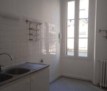 APPARTEMENT F2 MONTARGIS CENTRE - Photo 4