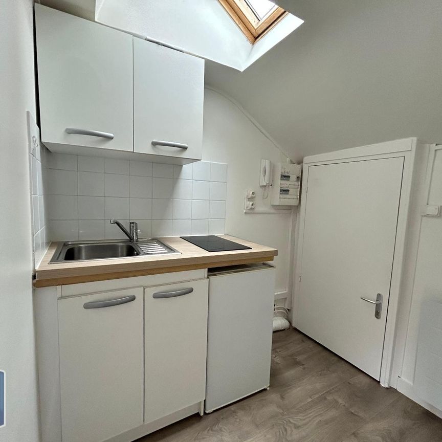 Location Appartement 1 pièce 12m² TOURS 37000 - Photo 1