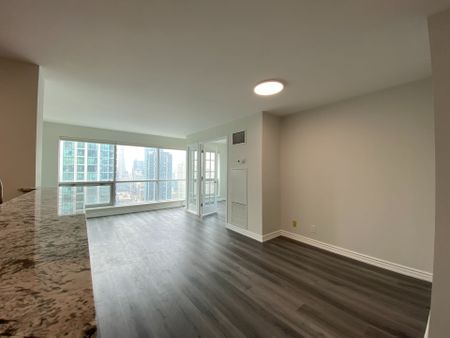 For Lease - 10 Yonge Street Unit# 3207, Toronto, Ontario - Photo 2