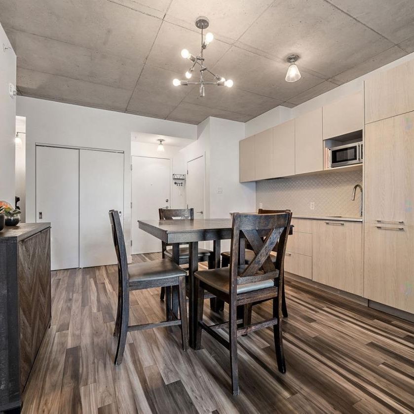 Condo for rent, Pointe-Claire - Photo 1
