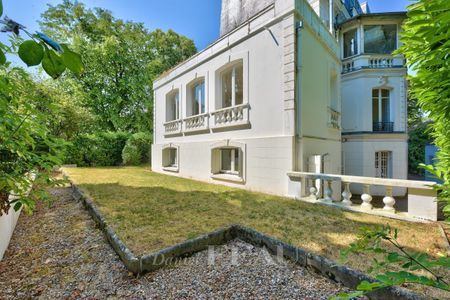 Saint-Cloud - Parc privé - Appartement meublé avec jardin. - Photo 5