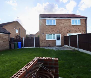 2 bedroom semi-detached house to rent - Photo 5