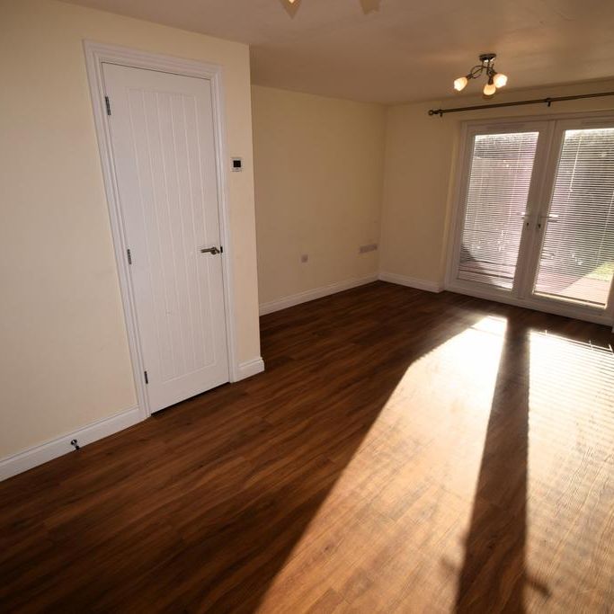 3 bedroom terraced house to rent - Photo 1