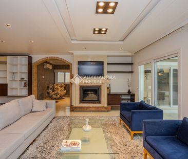 Casa em Condomínio com 4 quartos e 445m² para alugar em Cavalhada, ... - Photo 1