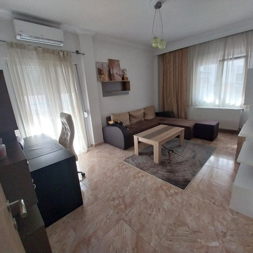 Studio/Γκαρσονιέρα για ενοικίαση Κέντρο (Χαριλάου) - Photo 1