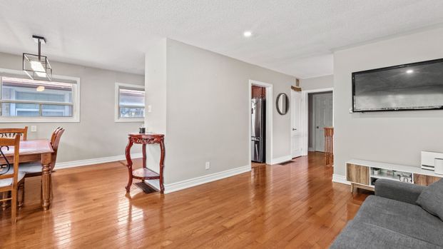 For Lease - 21 Thornbeck Drive, Toronto, Ontario - Photo 1