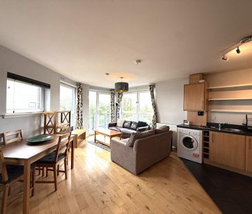 2 bedroom flat to rent - Photo 4