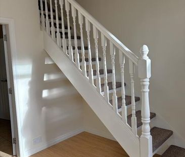 2 Railway View, Lisburn, BT27 4QB - Photo 4