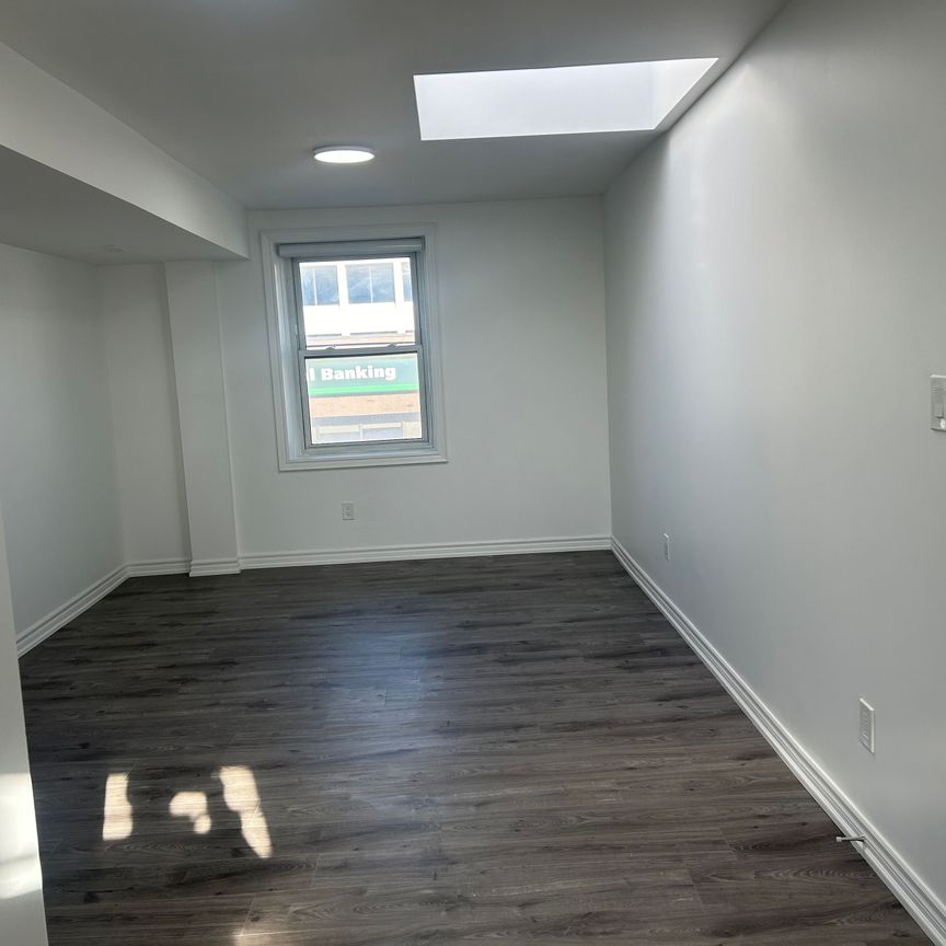 For Lease - 3 Simcoe Street Unit# Unit 5, Oshawa, Ontario - Photo 2