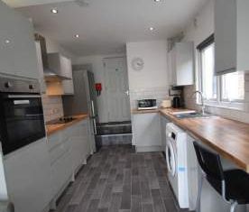 1 bedroom property to rent in Southend On Sea - Photo 4