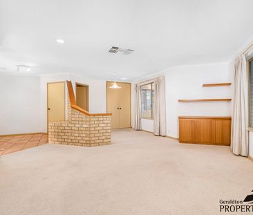 Character Well Sized Home - Photo 2