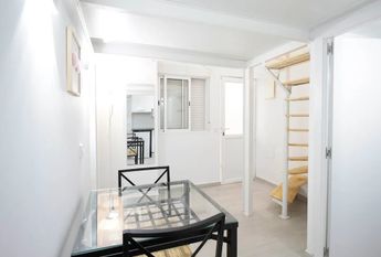 Calle de Rodrigo Uhagón, Madrid, Community of Madrid 28026