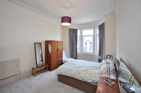 2 Bed Flat, Paisley Road West, G51 - Photo 5