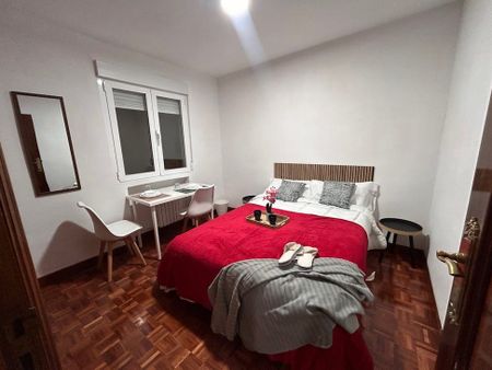 Calle de Fermín Caballero, Madrid, Community of Madrid 28034 - Photo 4