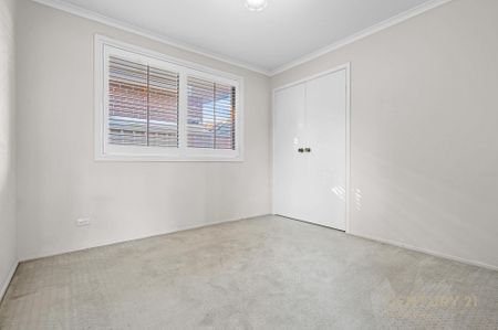 4 Bedroom Home in Ambarvale - Photo 4