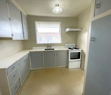 COSY UNIT IN PARKWAY - Photo 5