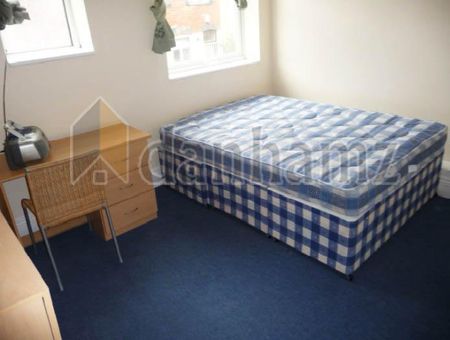 5 bedroom house to rent - Photo 2