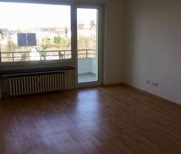 So schön: Geräumige 3 Zimmer mit Balkon in gepflegter Umgebung - Photo 1