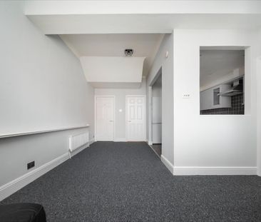 3 bed house to rent in Princes Avenue, Finchley, N3 2 - Photo 5