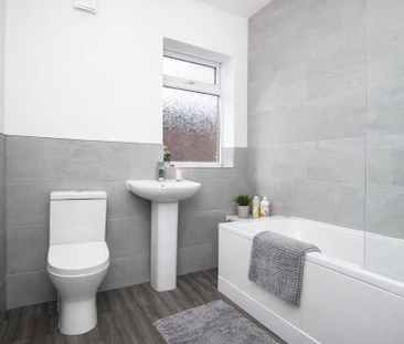 2 bedroom terraced house to rent - Photo 4