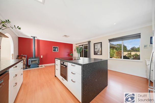 PERFECT LOCATION! - Photo 1