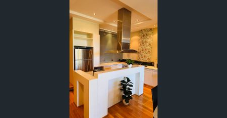 Modern Furnished Apartment with City Views - Photo 4