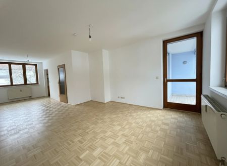 idyllische geräumige 4-Zimmer-Wohnung mit *** Balkon und Loggia *** in naturnaher Umgebung !!! - Photo 3
