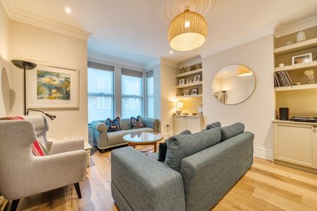 5 bedroom terraced house to rent - Photo 3