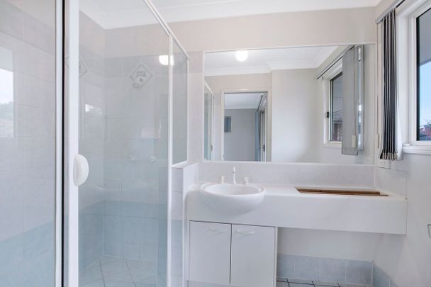 3 BED Townhouse IDEALLY SITUATED OFF DAW ROAD RUNCORN - Aircons - Photo 1