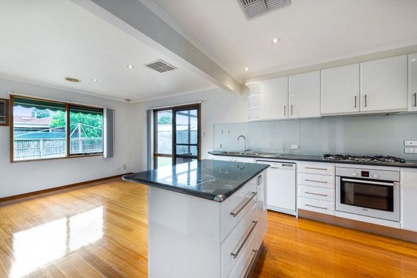 Beautifully renovated home - Photo 1