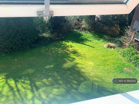 2 bedroom maisonette to rent - Photo 3