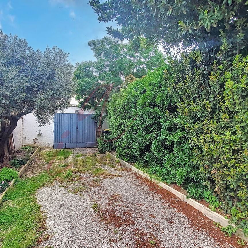 Saint-Remy : Maison T2 Bis avec terrasse, garage et parking, - Photo 1