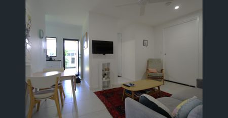 FULLY FURNISHED NEAR NEW UNIT - Photo 5